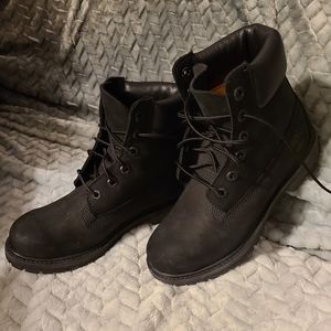 Women's Black Timberland Boot Size 6